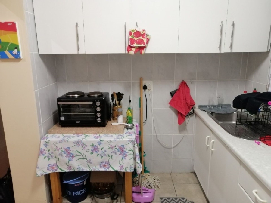 To Let 1 Bedroom Property for Rent in Humerail Eastern Cape